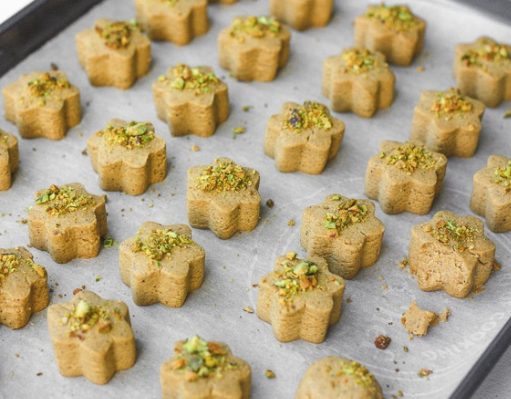 Persian Chickpea Cookies (Nokhodchi)